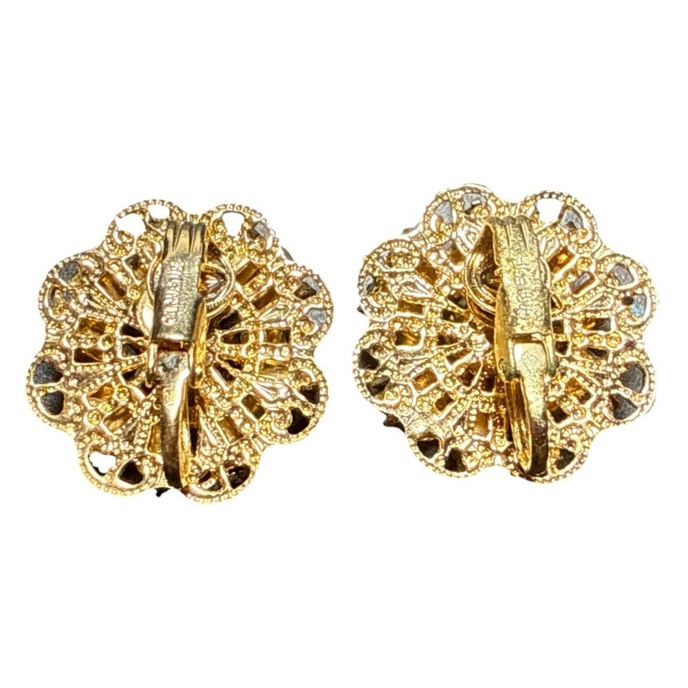 Vintage Hattie Carnegie Intricate Blue & Pink Gold Tone Clip-On Earrings J18-45 - Picture 2 of 3